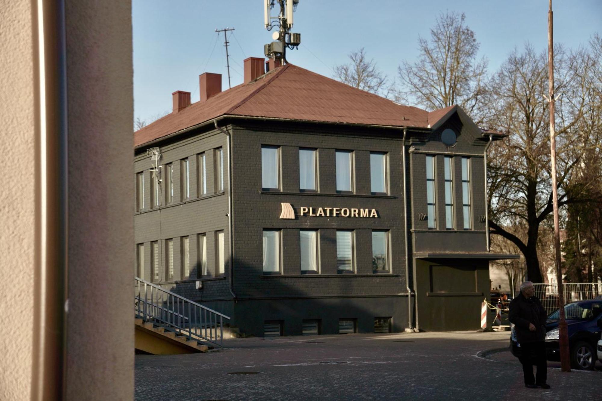 シャウレイ Platforma2B Ecoアパートホテル エクステリア 写真